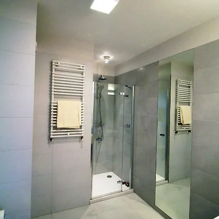 شقة Apartament Stare Miasto